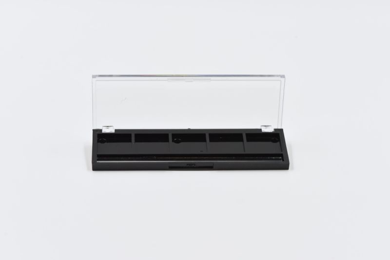 Black Simple Smooth Surface of The Eye Shadow Tray Powder Box