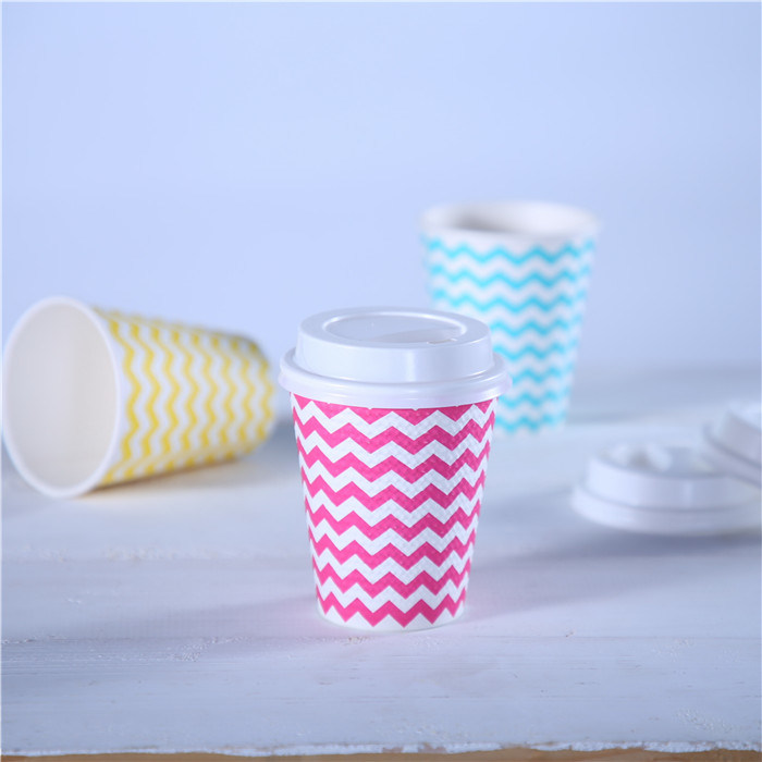 Recyclable Heat Insulation Embossed Paper Cup with Cover