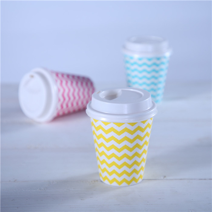 Recyclable Heat Insulation Embossed Paper Cup with Cover