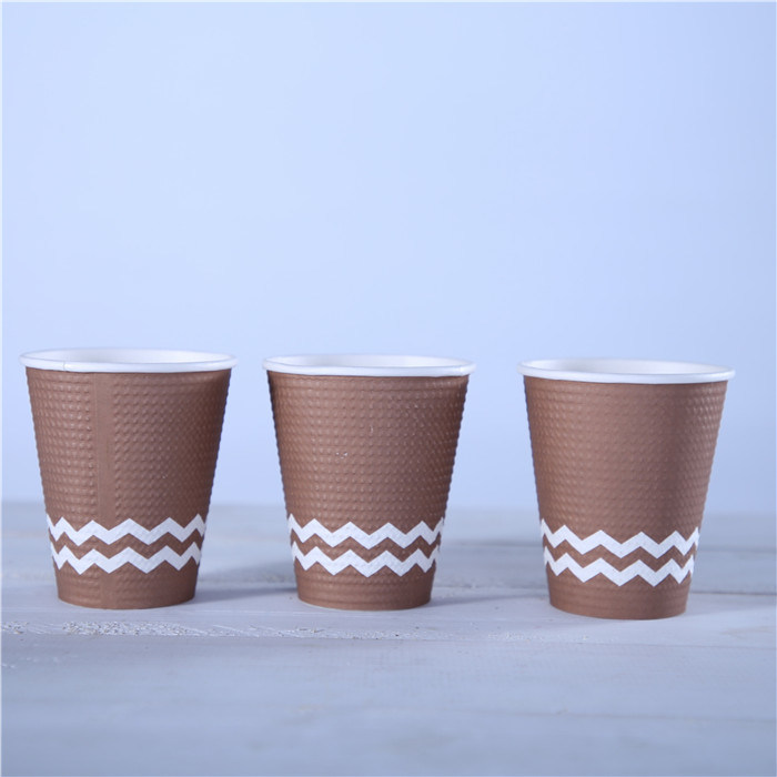 Recyclable Heat Insulation Embossed Paper Cup with Cover