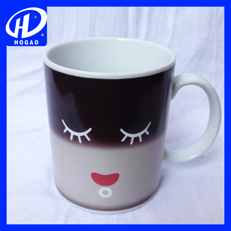 Creative Smiling Face Ceramic Temperature Change Color Cup Mug