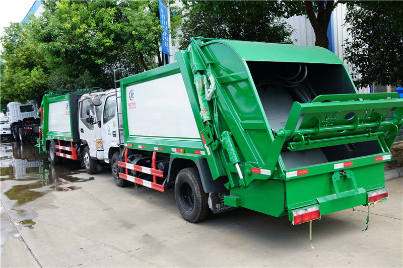 Dongfeng 3000kg-5000kg Compactor Garbage Trucks, Waste Compression Truck
