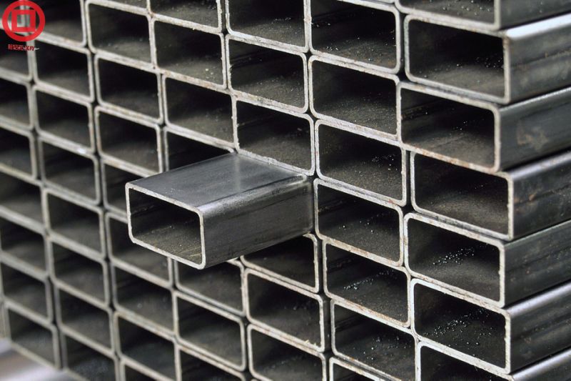 Rectangular Pipe Hot Rolled Welded Square / Rectangular Steel Pipe/Tube/Hollow Section