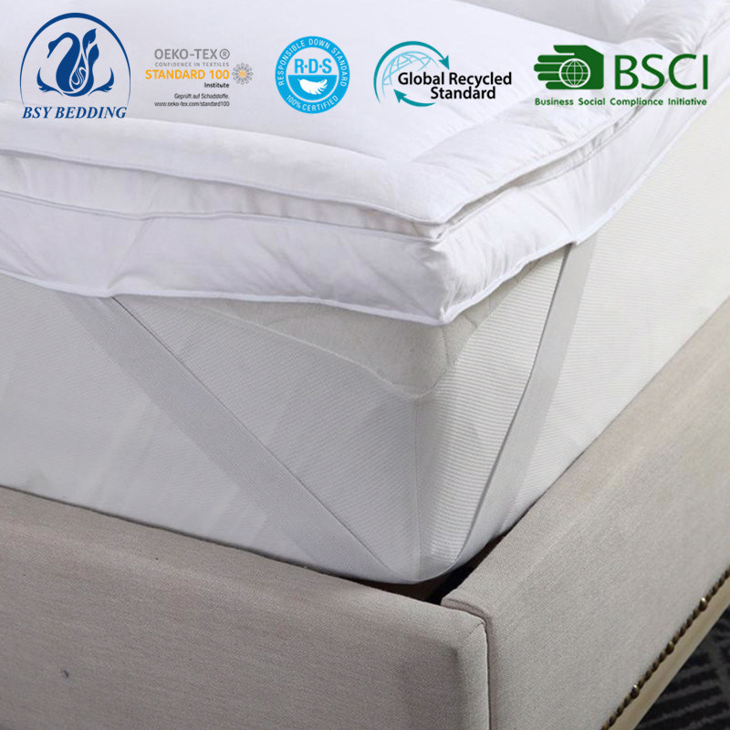 Wholesale Hotel King/Queen Size Duck Feather Filling Mattress Topper