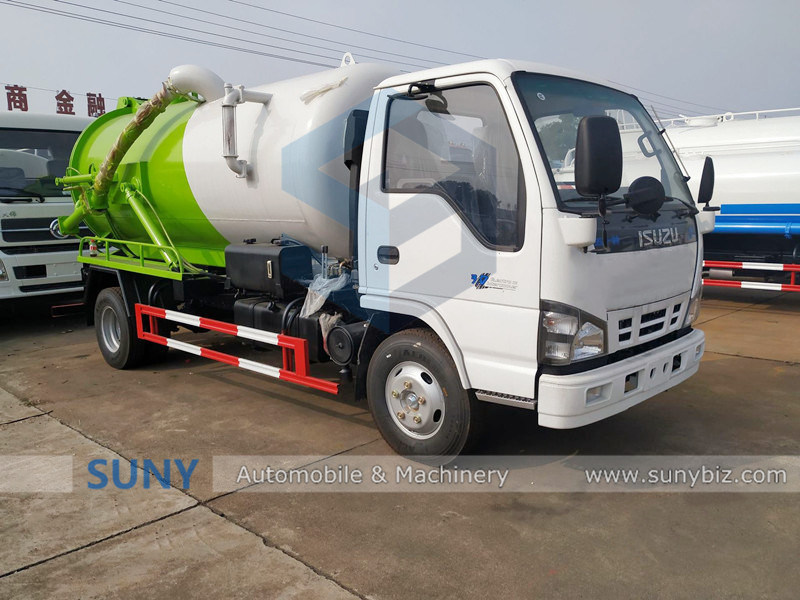 Industrial Cleaning Vacuum Sewage Suction Tank Truck From Trusted Exporter