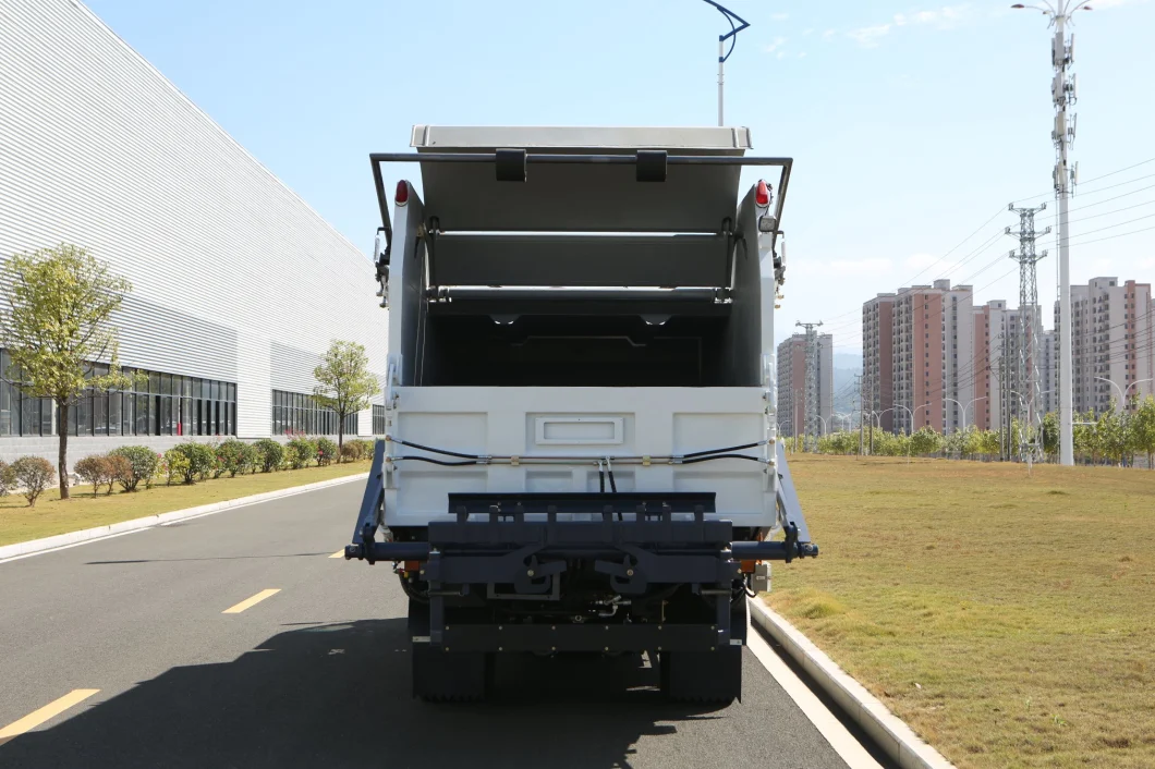 Fulongma Boat Shape Garbage Truck Large Sewage Tank Refuse Compression Rear Loader