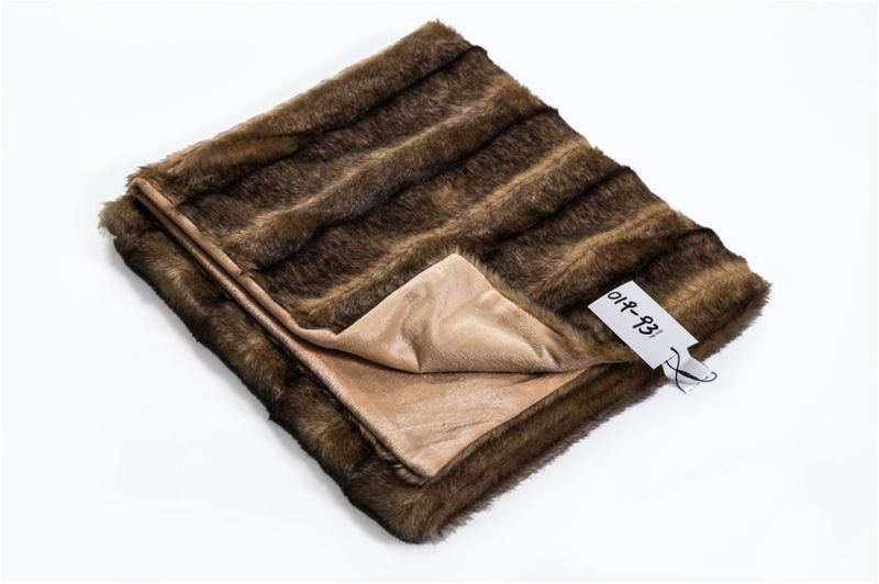 Flame Retardant Faux Fur Blanket Throw for Bedroom (019-93)