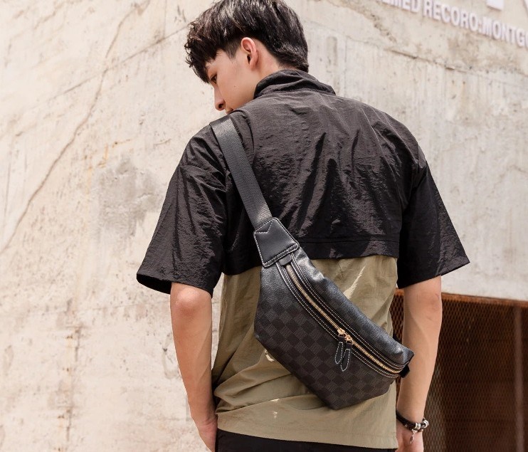 Dropshipping Men Sling One Shoulder Bag Boy Waterproof Travel Small Chest Bag Leather Mini Crossbody Bag