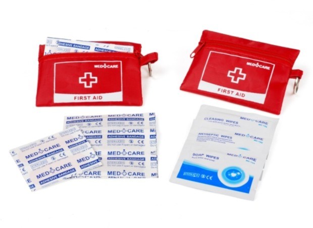 Small Wallet First Aid Kit with Key Ring (HS-032)
