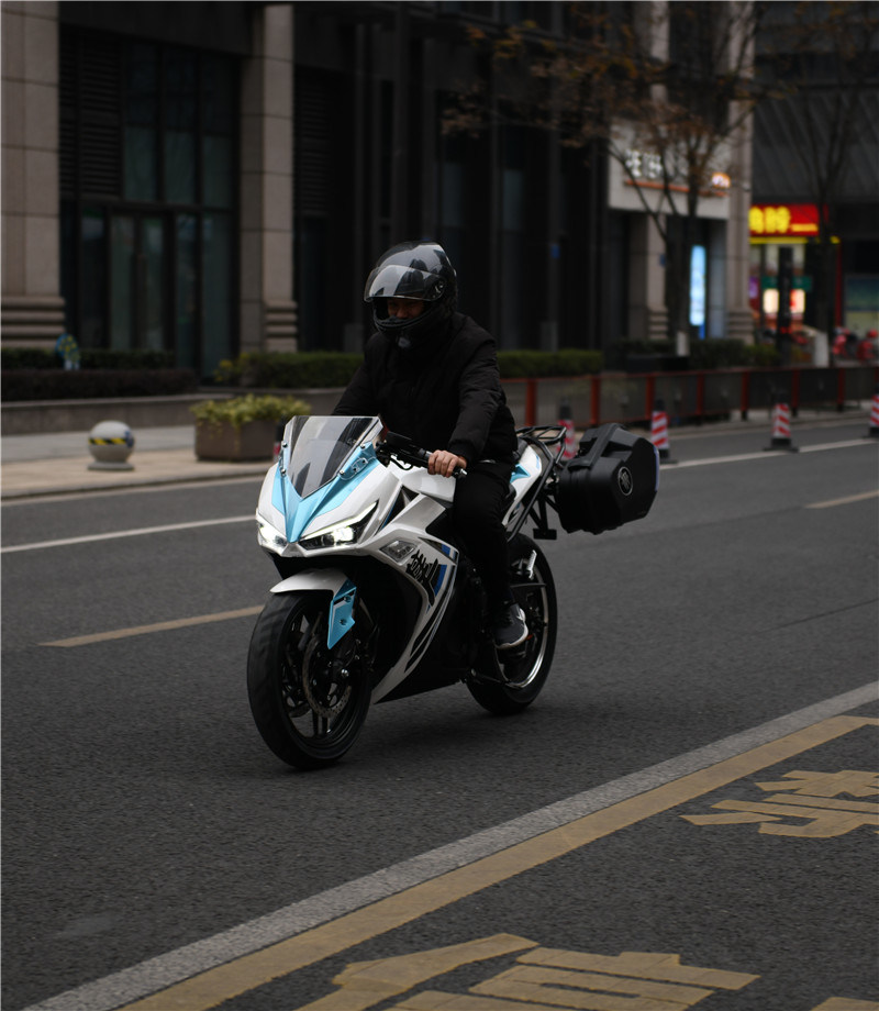 Popular Model Electric Motorcycle 3000W~12000W 150km Racing Sports Adult Electric Motorbike