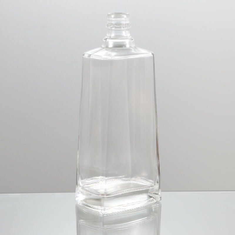 Glass Bottle Manufcturer Spirit Bottle Customized Glassware Wholesale Glass Wine Bottle