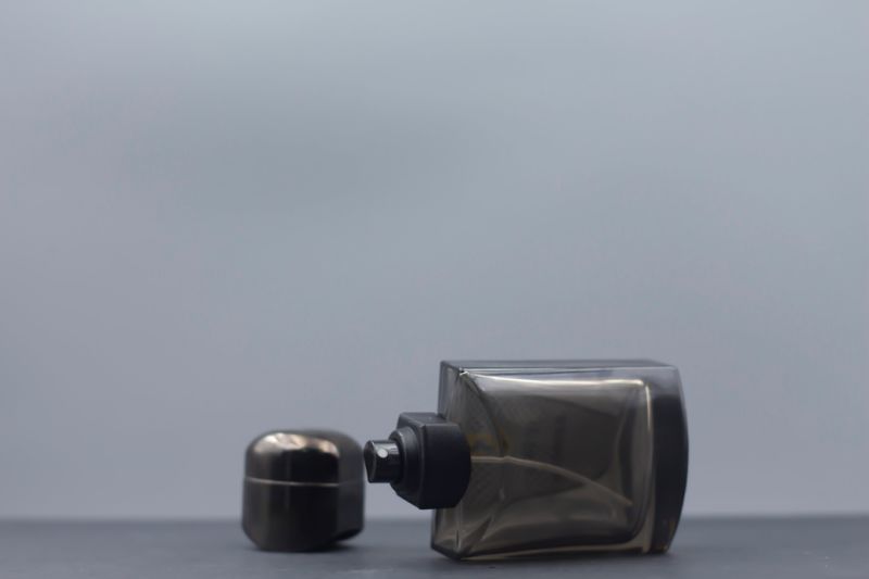 75ml Cosmetic Packaging Fine Sprayer Pump Flavor Perfume Glass Bottle