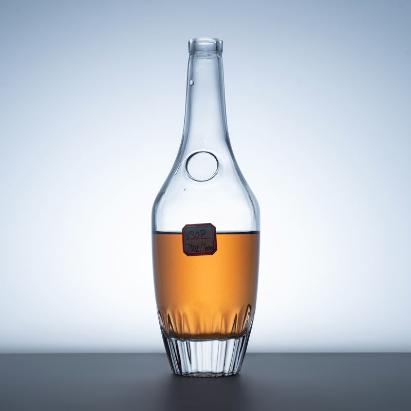 Latest Style High Capacity Transparent 100ml Glass Vodka Spirit Bottle