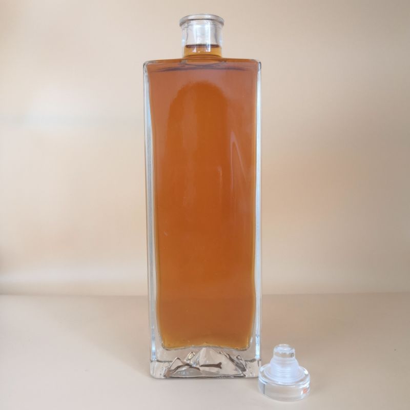 Super Flint 500ml Rectangle Flat Glass Bottle Wirh Volcano Bottom Alcohol Liquor Glass Bottle 500ml