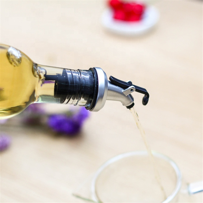 8oz 250ml Transparent Square Olive Oil Glass Bottle with Spout