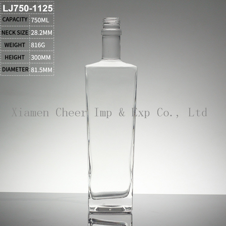 750ml Square Glass Liquor Bottle with Embossed Stripe