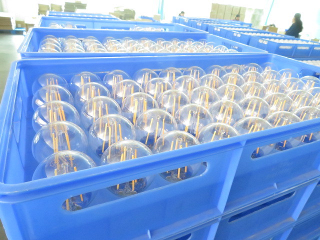 Amber with Ce RoHS, EMC, LVD LED Filament Lamp G45 4W E27/B22 480lm 170-240V