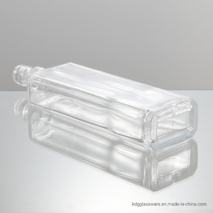 Wholesale Glass Bottle Made of Crystal for Drinks Flat Glass Bottle