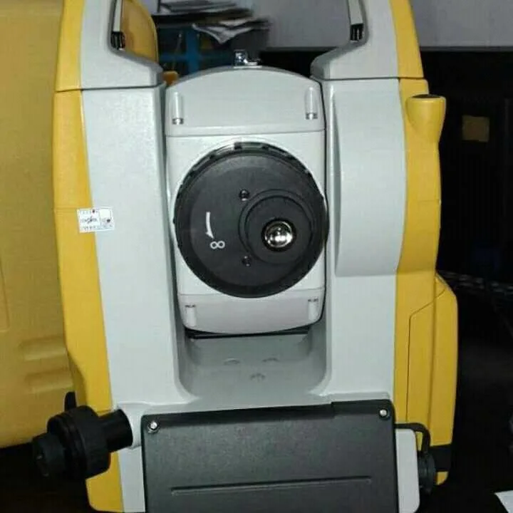 High Precision Reflectorless Total Station Es-65 5