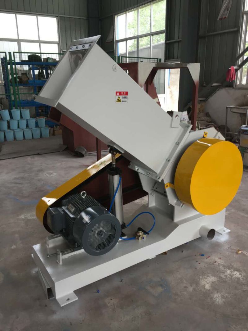 Plastic Crushing Machine Crusher for Wood Rushing Parts Divided Into Two Parts