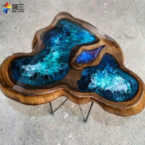 River Table Crystal Clear Liquid Casting Epoxy Resin