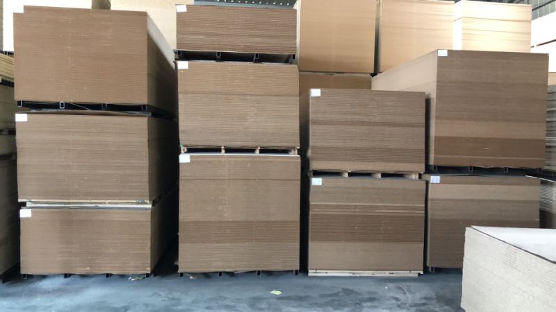 Best Quality Plain MDF Board 3mm 4mm 8mm 9mm 15mm E0 E1 Glue Raw MDF 18mm