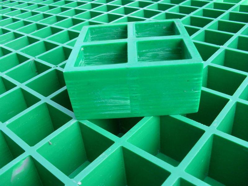 Fiberglass Gratings, FRP/GRP Gratings, FRP Molded Gratings;