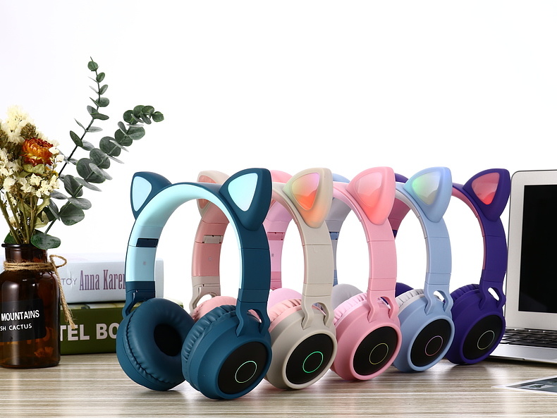 Bluetooth Headset Cat Ear Headphones Wireless LED Lights Earphone Kids Adults