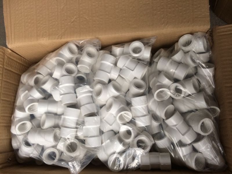 High Quality White PVC Fitting BS Thread Fitting Coupling Elbow Plug