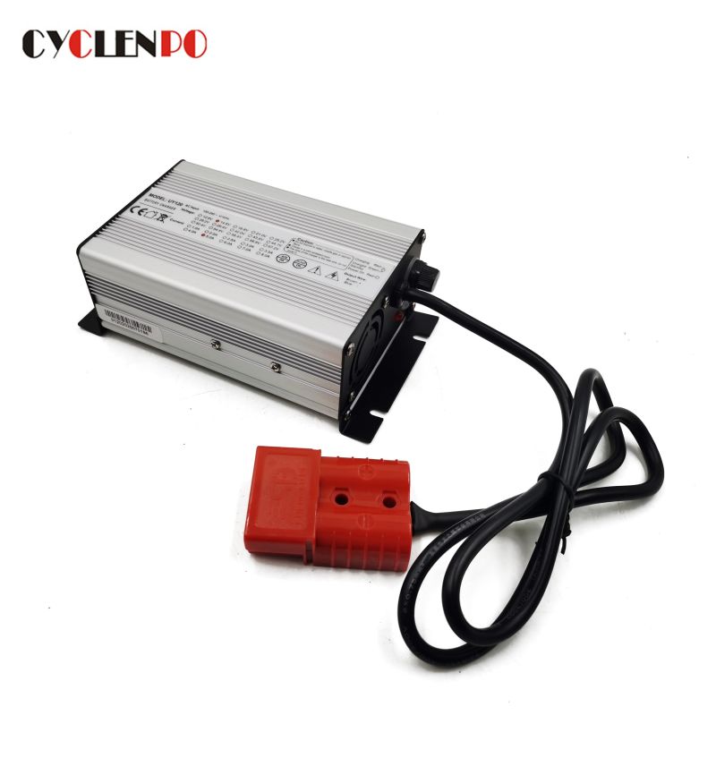 Factory Supply 14.6V 5A LiFePO4 Lithium Ion Battery Charger 12V 5A