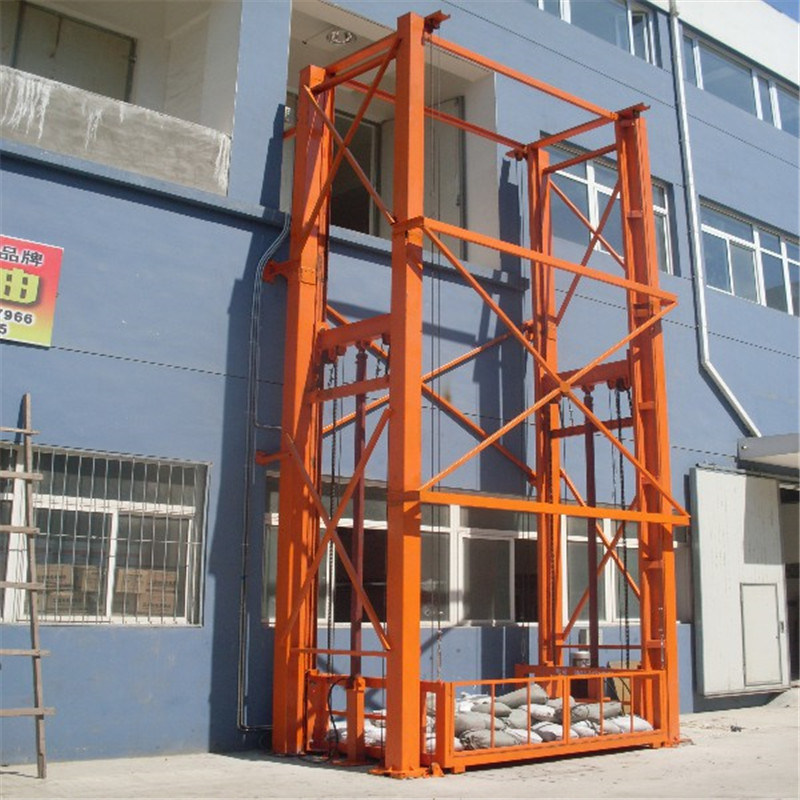 1000kg 2000kg 3000kg 5000kg Hydraulic Outdoor Industrial Goods Lift Cargo Lift for Sale