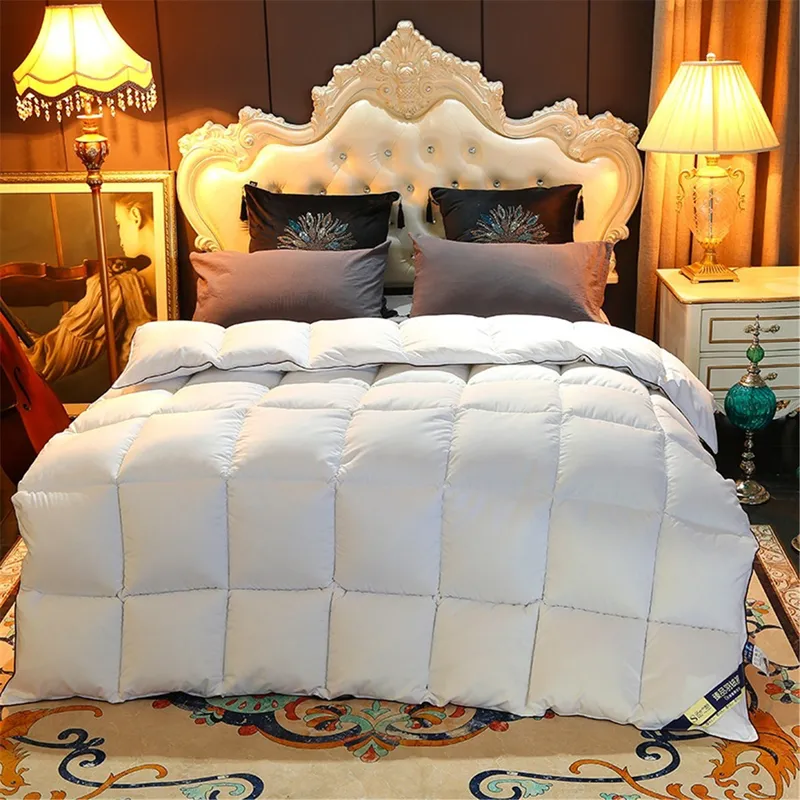 Patchwork Quilts Embroidery Comforter Set Silk Quilt King Quilt
