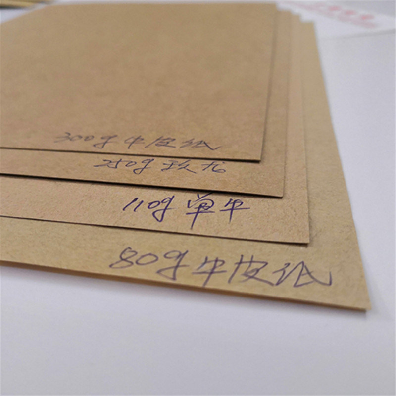 Kraft Paper Roll Uncoated Wood Pulp Material Recycled