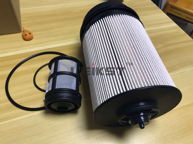 UF104/A0001420289/5411800209/6110604m91 Urea Filter/Stainless Steel Gas Filter for Automobile Parts