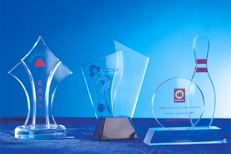 Customize Ad-161 Clear Souvenir Chess Laser Engraved Acrylic Trophy