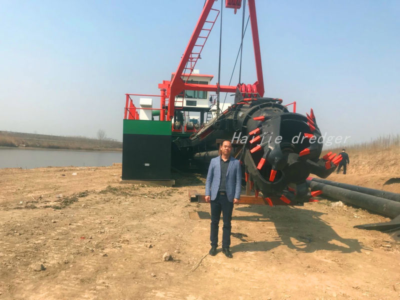 Made in China Full Automatic Cutter Suction Sand Dredger Used in River and Lake