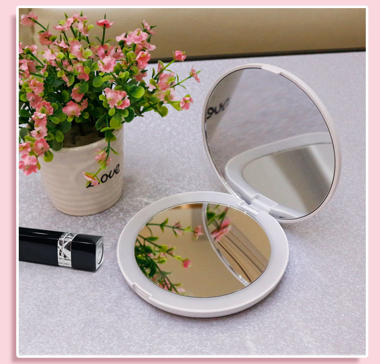 High Definition Rechargeable LED Small Mirror Pocket Mirror 1000mAh Inbuilt Battery