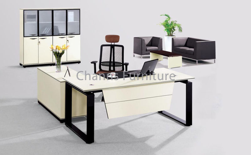 Modern Furniture White Office Desk with Metal Legs (CAS-D5423)