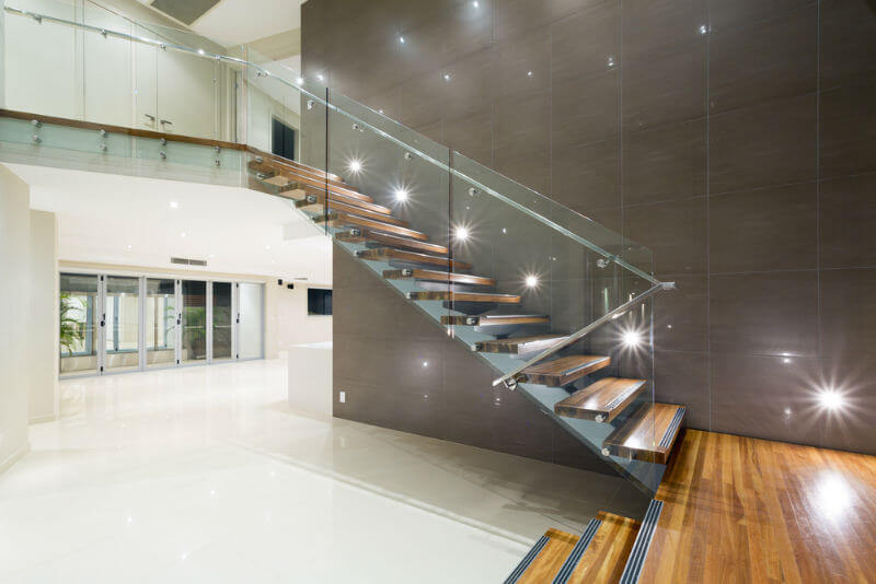 Commercial Metal Tempered Glass Straight Stairs with Glass Railing
