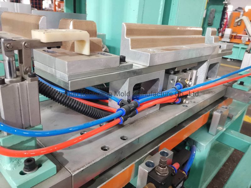 Pneumatic Type Punching Equipment for Refrigerator Inner Liner