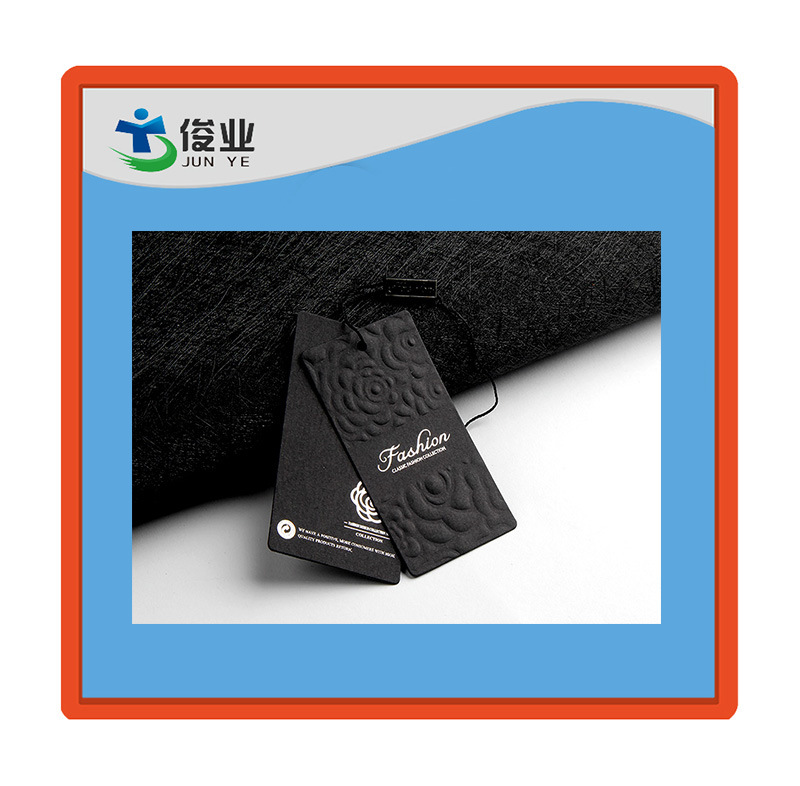 Customize Various Styles of Clothing Tags with String Seal