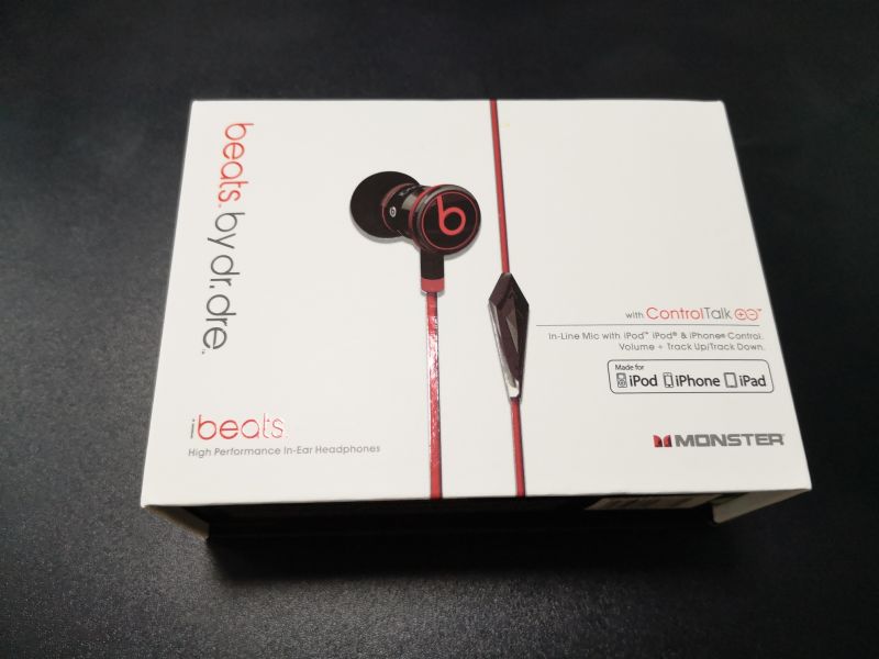 Stereo Sound Earphone 3.5mm Plug Wired Earphone with Strong Bass Earphone