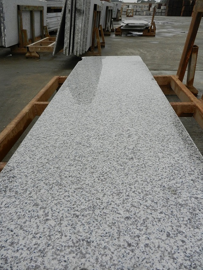 Seasame White/G655 Polished/Flamed/Honed Granite Slab for Tile/Countertop/Vanity Top/Worktop