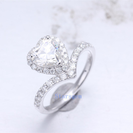 14K White Gold with Heart Shape Moissanites Diamond Engagement Ring Jewelry for Women