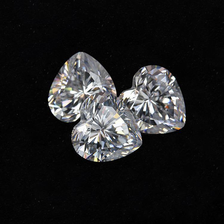 Heart Cut Synthetic Moissanite/White Moissanite Price/Wholesale Moissanite Diamond