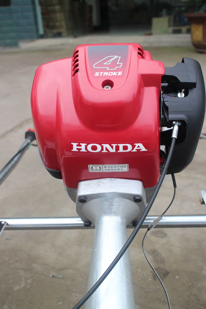 Concrete Vibrating Screed with Honda Engine Power Screed