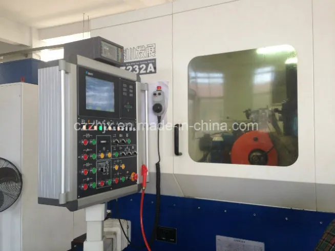 Low Noise Gear for Four-Wheel Electric Car