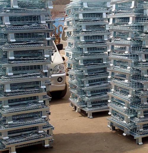 Factory Price Galvanized Metal Wire Mesh Cage with Caster /Pallet /Tray