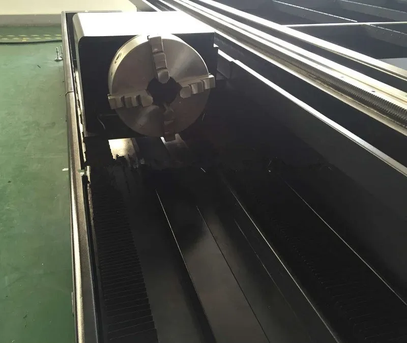 China 1000W CNC Fiber Laser Cutting Machine for 2mm Metal Sheet Cut