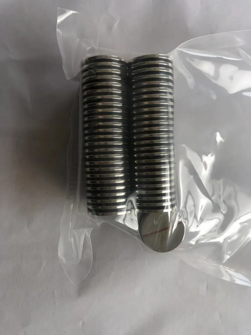 Super Strong Thin Neodymium 20mm Disc Magnets Factory Directly